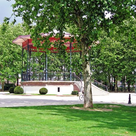 Spacious Quentoinise Town House Saint-Quentin  Extérieur photo