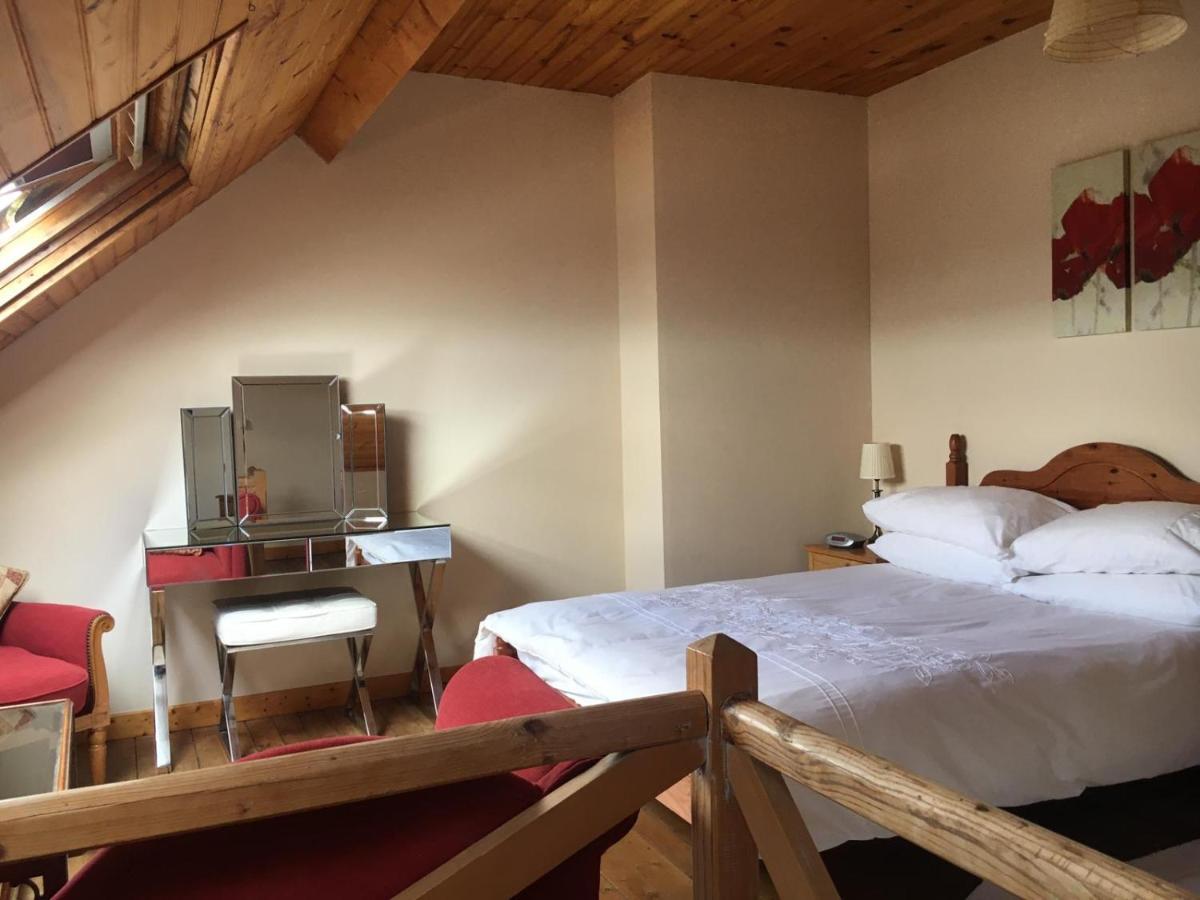 Spacious Quentoinise Town House Saint-Quentin  Extérieur photo