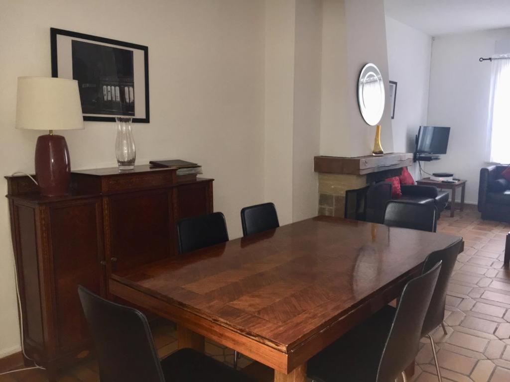 Spacious Quentoinise Town House Saint-Quentin  Extérieur photo